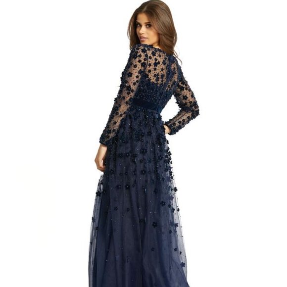 Mac Duggal Velvet Floral Appliqué Long Sleeve Gown- Size 20 - Picture 9 of 11